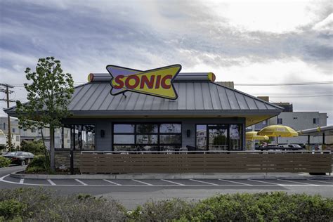 Sonic Restaurant – 5 Minutes with Joe