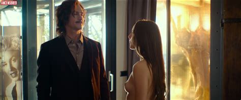 Naked Matilde Gioli in Va Bene Così