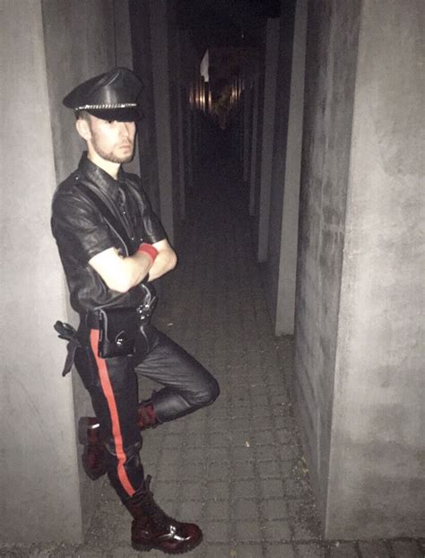 Para Hombres Leather Gay Negro Usado Cuero Gay De Rayas En Rojo Jeans Ebay De