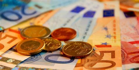 Doku Serie über Sex Macht und Lügen in Politik Film und Sport PR Agent