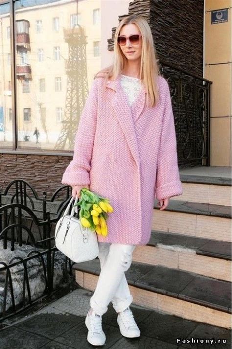 Девушка в розовом пальто | Womens suit outfits, Fashion, Fall winter ...