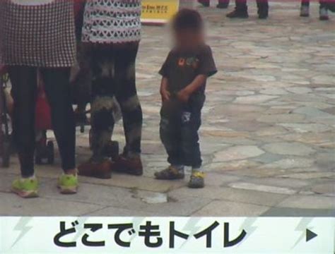 【写真・画像】小便を路上でする子供も 上海ディズニーランドでマナー違反する中国人たち 3枚目 | その他 | ABEMA TIMES | アベ ...