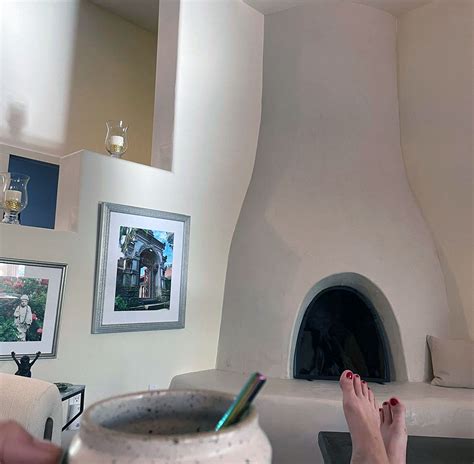 Shelley Hennig Nude Photos Scenes And Porn Scandal Planet