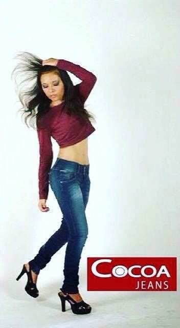 Hot Sexy Ami Yoshiko Bikini Pics