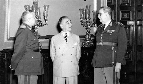 Getúlio Vargas Era De Direita Ou Esquerda - Da esquerda para a direita, Eurico Gaspar Dutra, Getúlio Vargas e Góis ...