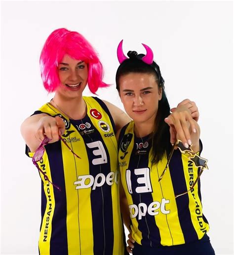 Magdalena Stysiak ve Meryem Boz Volleyball Fenerbahçe