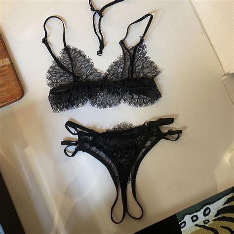 Sexy Lingerie Set With A Choker That Connect With Depop