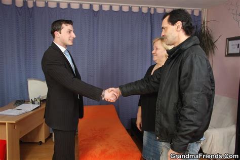 Threesome With Two Guys Enjoying Her Ancient Pussy And Making Porn Pictures XXX Photos Sex