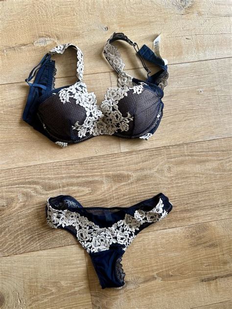 Intissimi Ensemble Lingerie Dentelle Bleue Marine Gebraucht In Nyon F R Chf Mit Lieferung