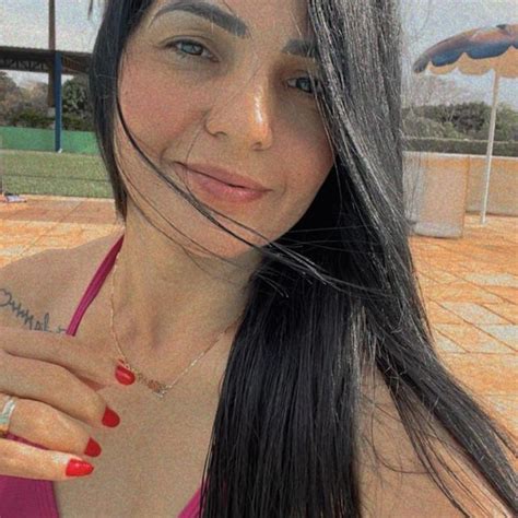 Divina Oliveira Divinapersonal On Threads