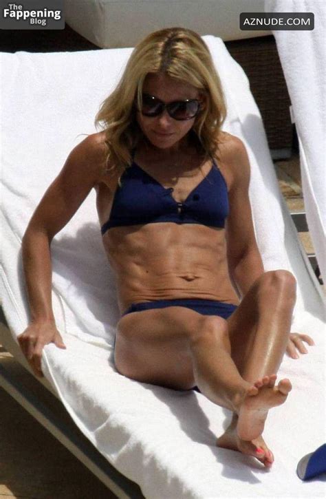 Kelly Ripa Sexy And Hot Photos Collection AZNude
