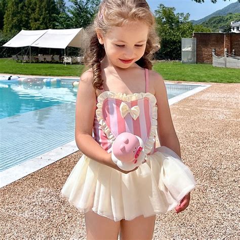 Bikini cho bé gái size 0 5 tuổi Bikini cho bé gái 2 mảnh T49 Shopee Việt Nam