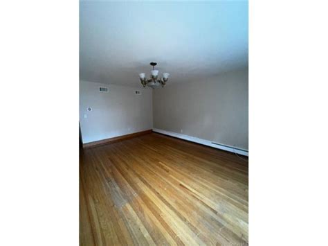15 Hill Terrace Yonkers Ny 10701 House Rental In Yonkers Ny