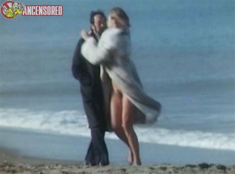 Naked Vibeke Knudsen In Madame Claude