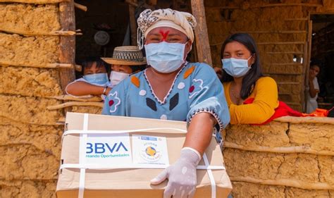 La Primera Dama De Colombia Entrega Alimentos Donados Por Bbva En La