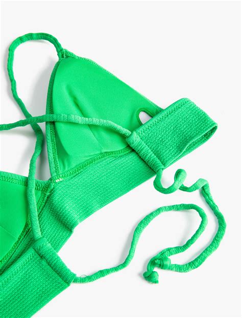 Yeşil Kadın Bikini Üstü Bralet Çapraz Askılı Kaplı Dokulu SAK BM Koton