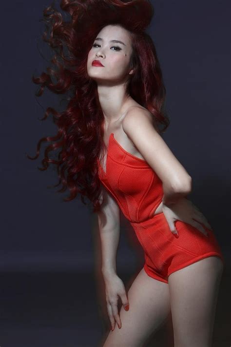 Dong Nhi Nude Pics P Gina