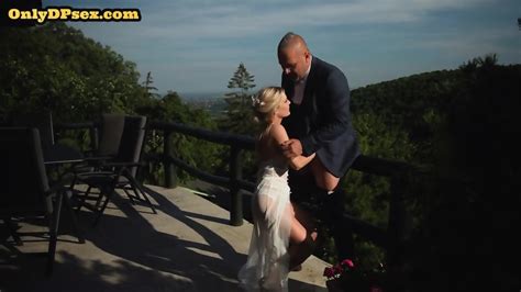 DP Babe In Lingerie 3way Banged Outdoor After Cocksucking