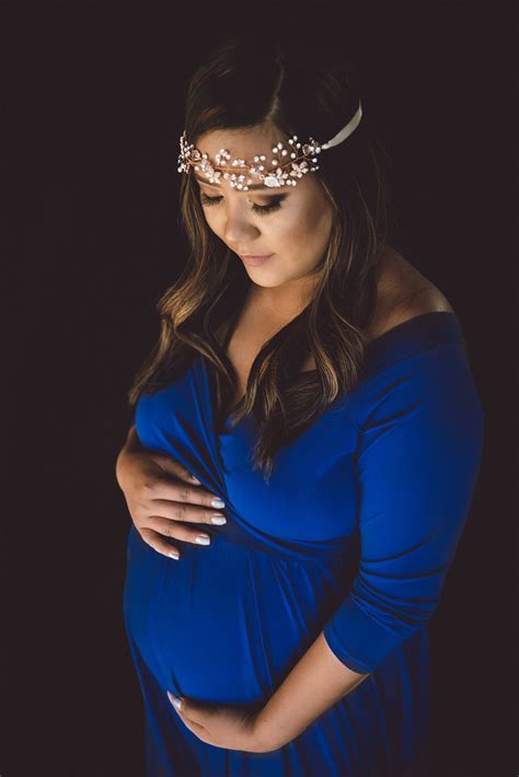 Columbus Ohio Maternity Photographer | Tensang | Light Bubble Photography