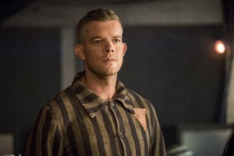 First Look Russell Tovey As Gay Superhero The Ray In Cw S Arrowverse Crossover Metro Weekly