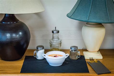 Premium Photo Restaurant Food Plates