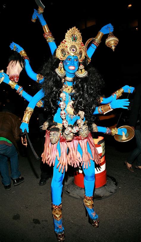 All Of Heidi Klums Iconic Halloween Costumes Ranked Aol