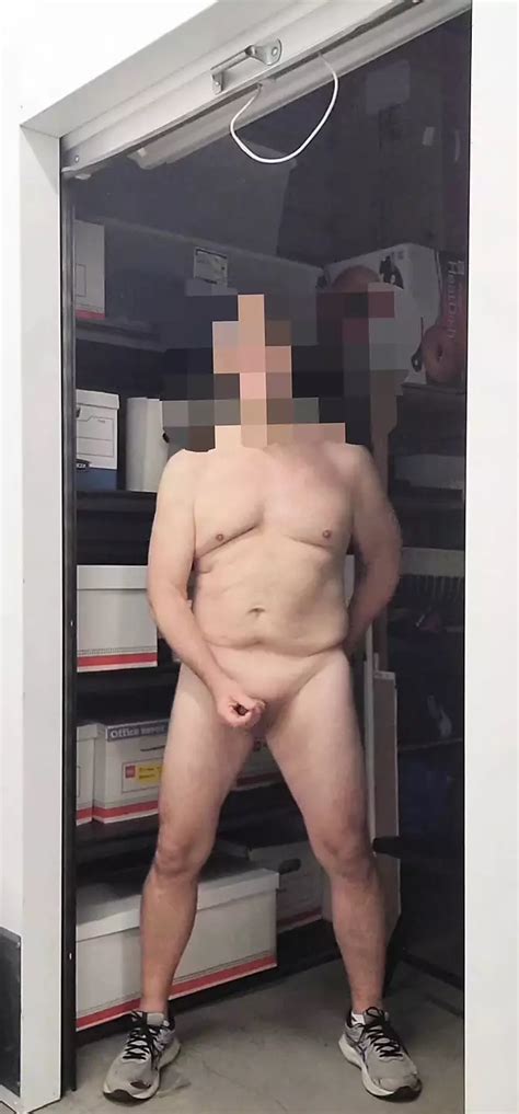 Solosexual Old Man Masturbating In Storage Space Gay Xhamster