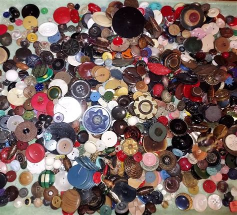 Huge Lot Antique Vintage Buttons Victorian Celluloid Bubbles Pearl