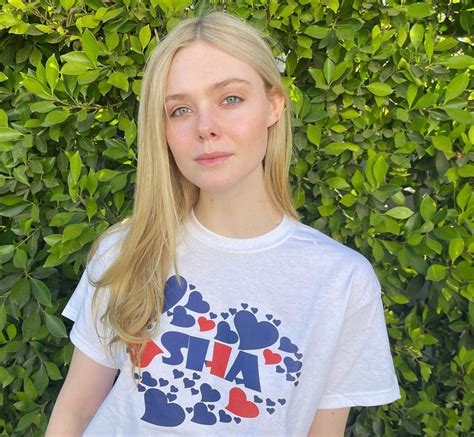 Elle Fanning Lookalike Porn Stars And Doppelgangers FindPornFace