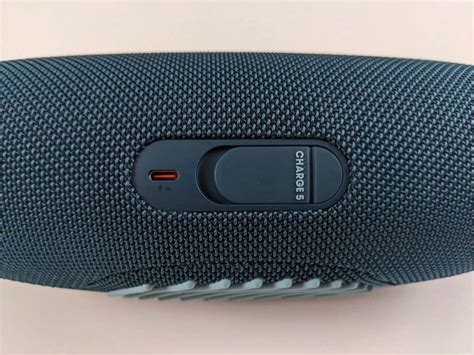 JBL Charge 5 Test: Viel Bass und eine Powerbank Funktion