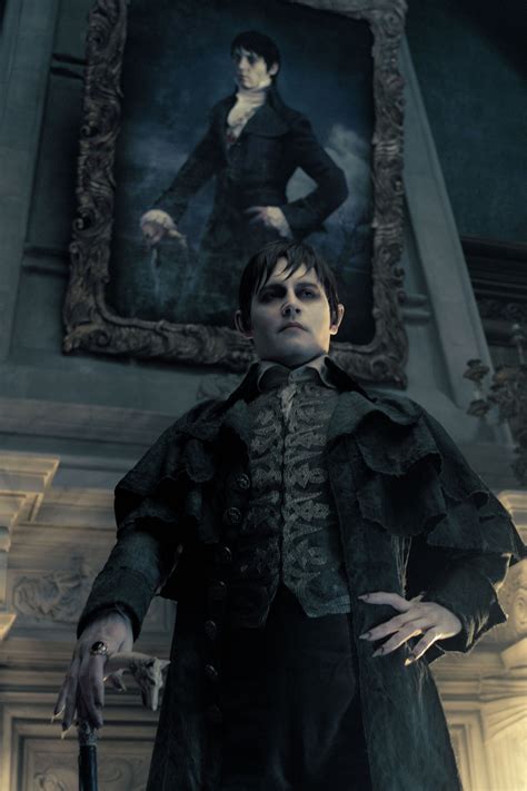 Johnny Depp Sinks Teeth Into 'Dark Shadows' Role - 4 Photos - Front Row