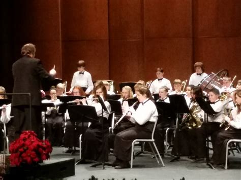 Farm Mom's Musings: Middle School Concert Time