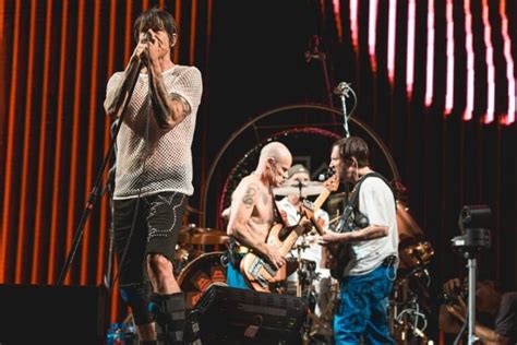 Red Hot Chili Peppers Faz Show No Brasil John Frusciante Em Anos Veja Como Foi
