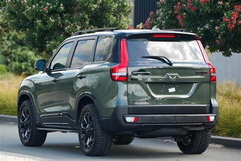 SCORPIO DARK EDITION - FOREST GREEN - Mahindra NZ