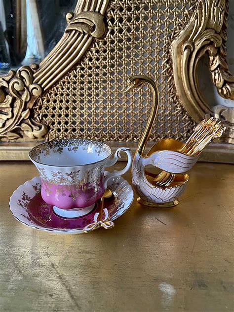 Hållare för sex Kaffeskedar i form av en Svan Queens Interiors