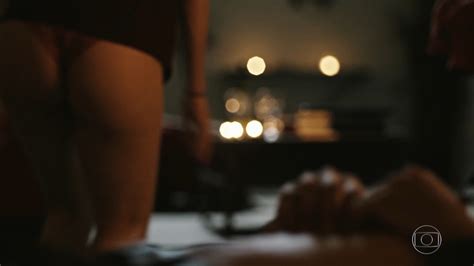 Naked Marjorie Estiano In Sob Press O Ii