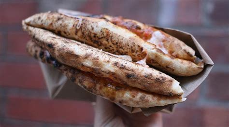 Le Migliori Pizze A Portafoglio A Napoli Le Pizzerie Dove Mangiarle