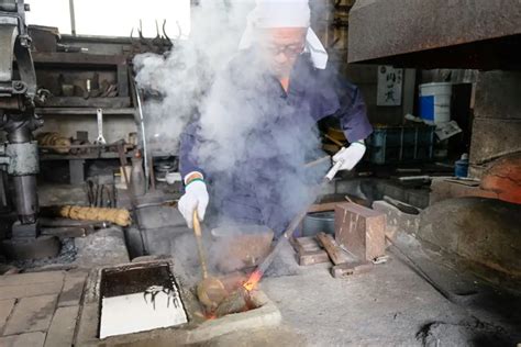 A Rare Glimpse into the World of Katana Sword-Making with Matsunaga | Kyushu Tourism ...