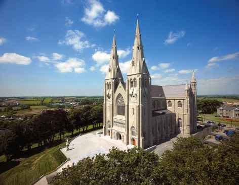 Tourism: Ireland Landmarks