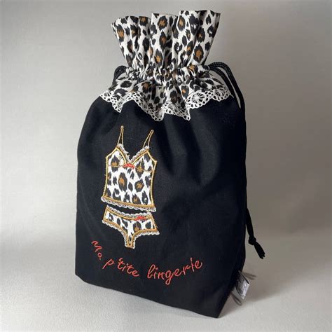 Pochette Ma p tite lingerie Noire L Atelier à Rêves Couture