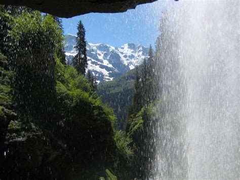 In The Valley Of Waterfalls Jungfrau Region Tourism