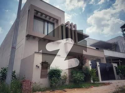 Exquisite Luxury Living Sq Yards Villa For Sale In Bahria Town