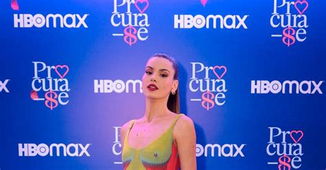 Look No Estilo Naked De Camila Queiroz Combina Um Macac O E A Saia Cauda Longa Purepeople