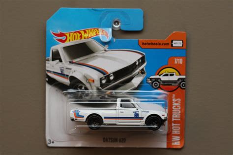 Hot Wheels HW Hot Trucks Datsun White SEE CONDITION