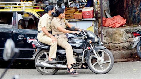 Mumbai Traffic Police Makes Helmet Compulsory For Pillion Riders Gives 15 Days’ Deadline