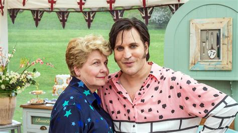 Sandi Toksvig quits The Great British Bake Off after three years - Smooth