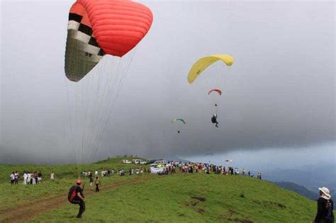 20 Best Spots For Paragliding In India Cost Tips And More Information