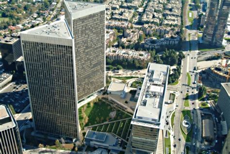 avenue   stars  contracting