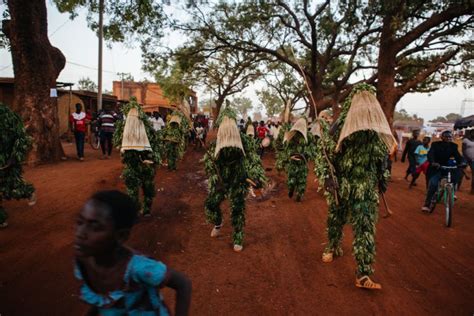 In Burkina Faso: FESTIMA, a festival of African masks | Arts and