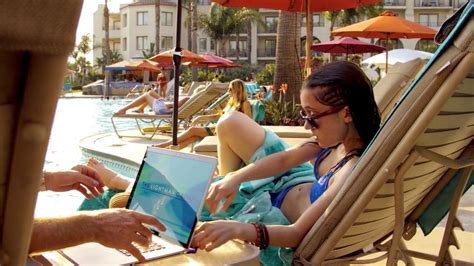 Hayley McFarland Nude Pics Page 1